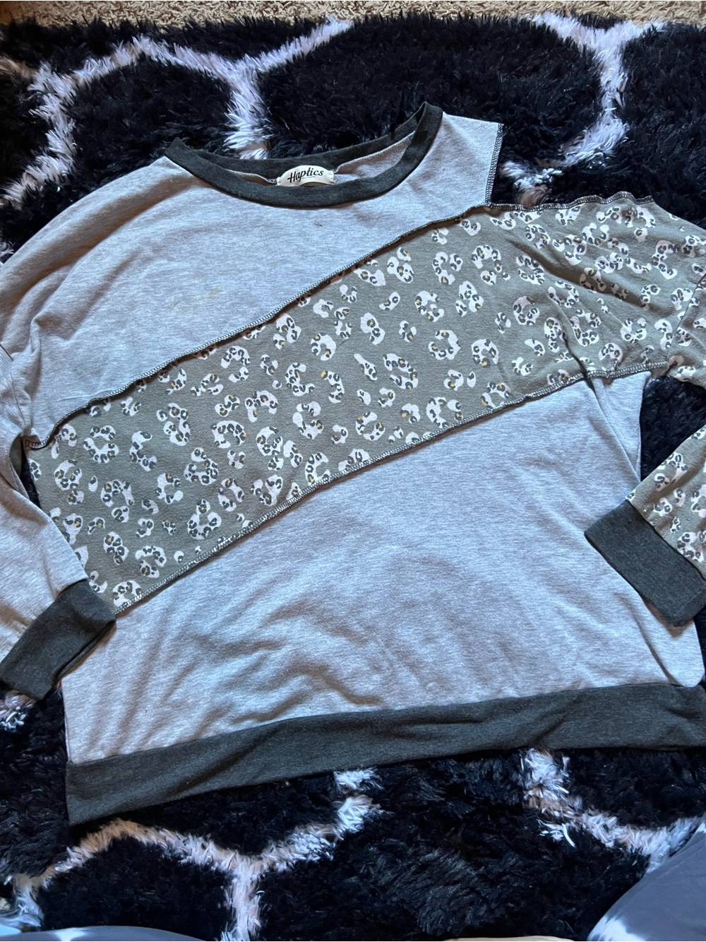 Haptics Gray Leopard-Stripe Raglan Pullover Sweatshirt